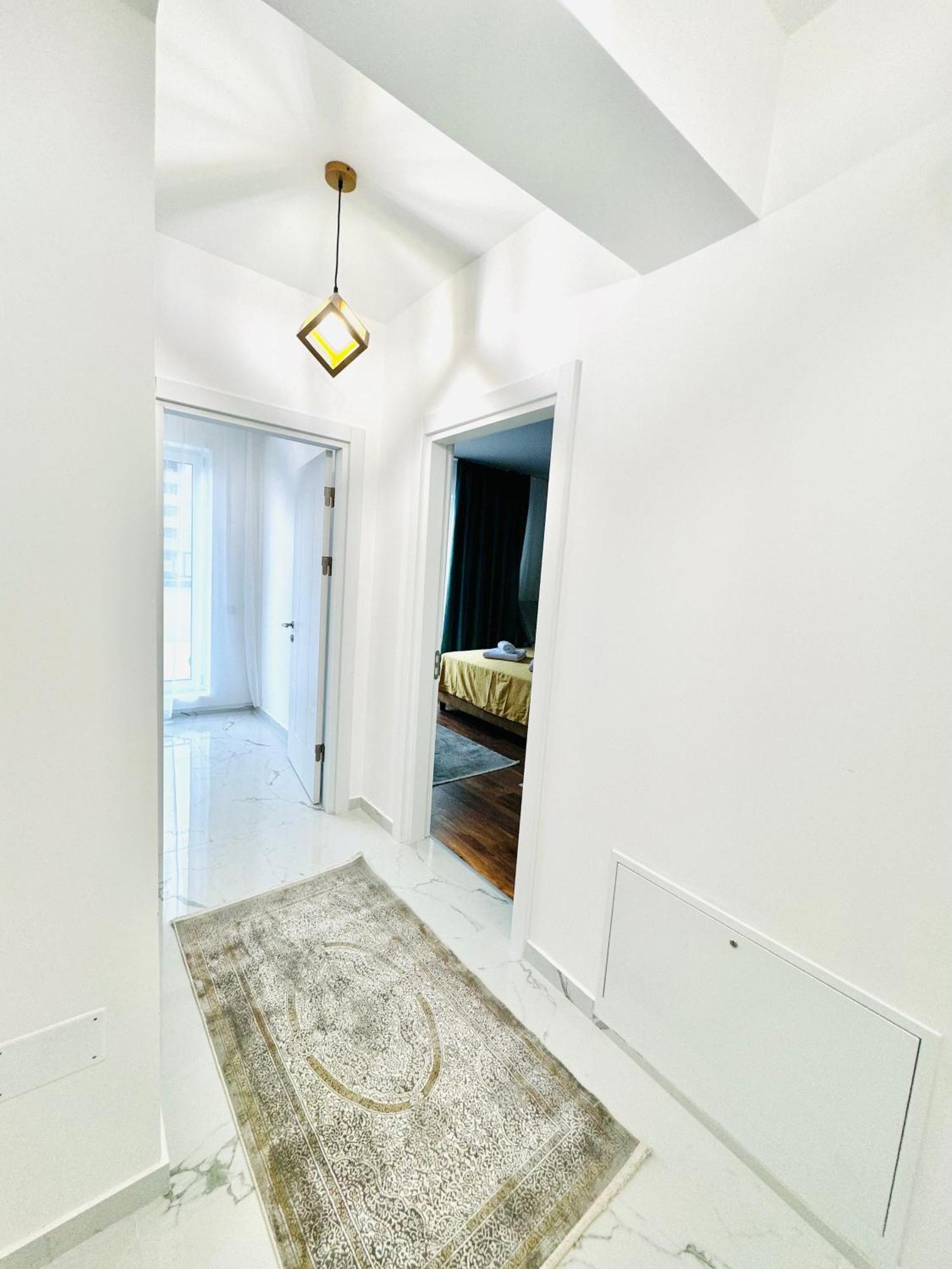 Luxury Apartment Sinuhe Brasov Luaran gambar