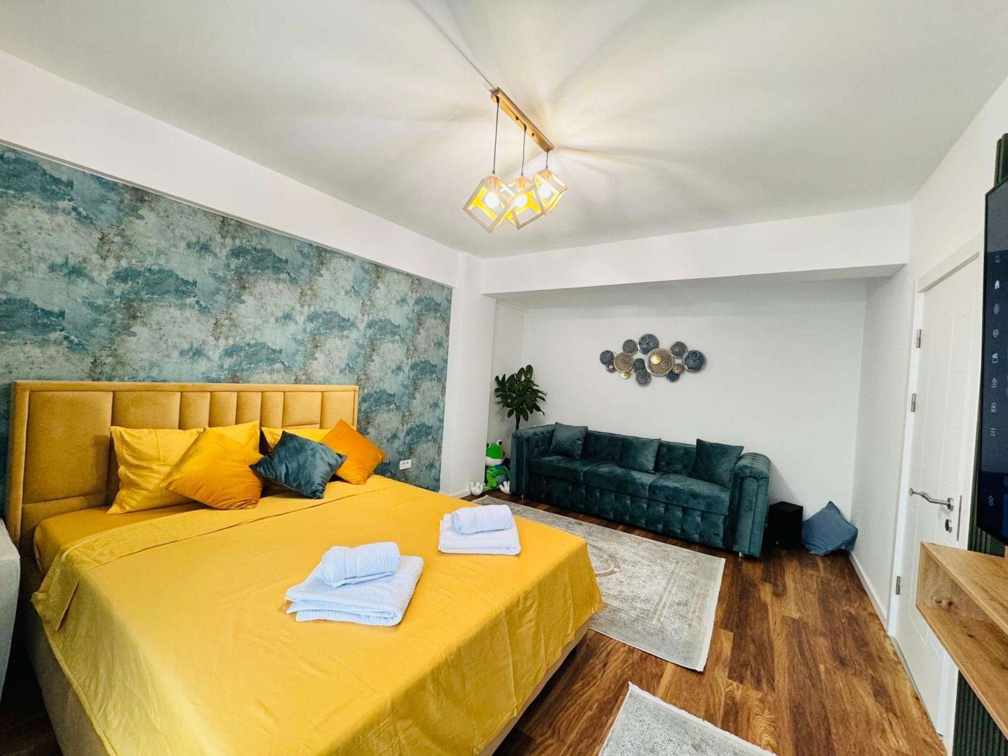 Luxury Apartment Sinuhe Brasov Luaran gambar